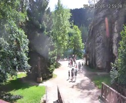 Entrance to the rocks, Sandpit