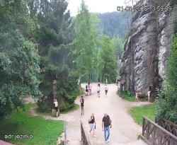 Entrance to the rocks, Sandpit