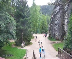 Entrance to the rocks, Sandpit
