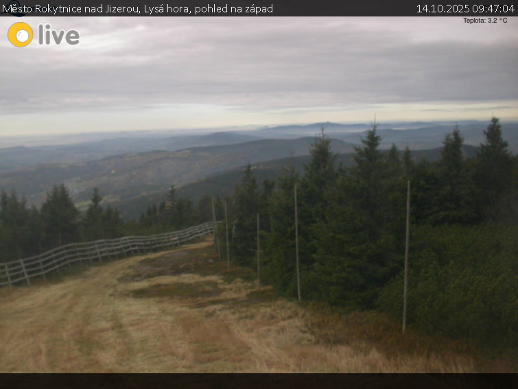 Město Rokytnice nad Jizerou - Lysá hora, pohled na západ - 14.10.2025 v 09:47 Město Rokytnice nad Jizerou - Lysá hora, pohled na západ - 14.10.2025 v 09:47