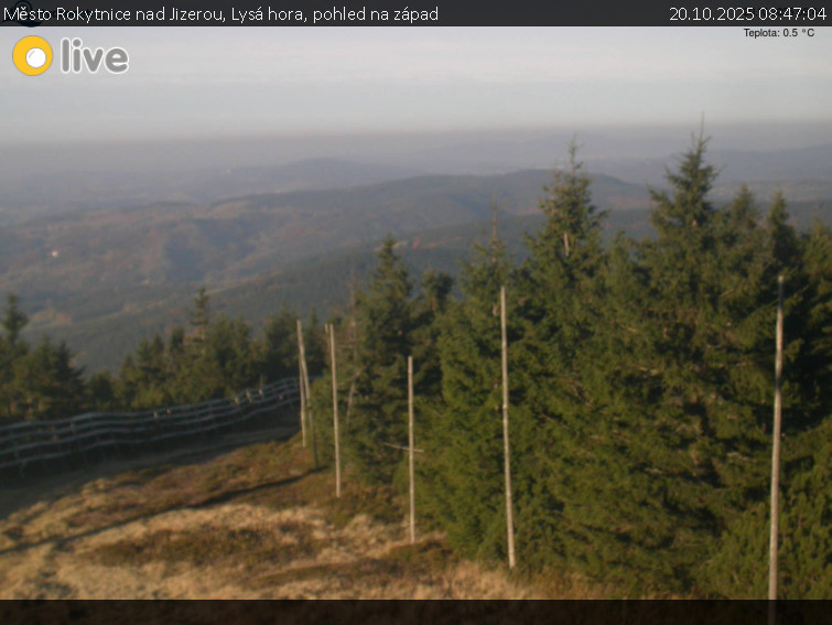 Město Rokytnice nad Jizerou - Lysá hora, pohled na západ - 20.10.2025 v 08:47 Město Rokytnice nad Jizerou - Lysá hora, pohled na západ - 20.10.2025 v 08:47