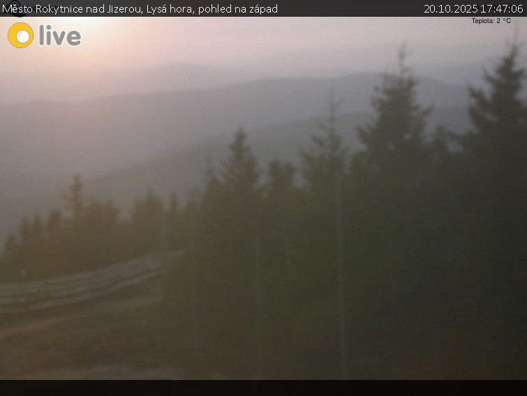 Město Rokytnice nad Jizerou - Lysá hora, pohled na západ - 20.10.2025 v 17:47 Město Rokytnice nad Jizerou - Lysá hora, pohled na západ - 20.10.2025 v 17:47
