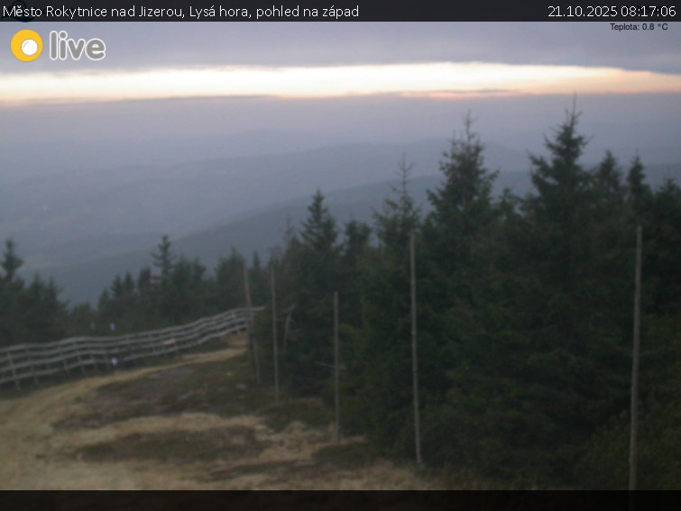 Město Rokytnice nad Jizerou - Lysá hora, pohled na západ - 21.10.2025 v 08:17 Město Rokytnice nad Jizerou - Lysá hora, pohled na západ - 21.10.2025 v 08:17