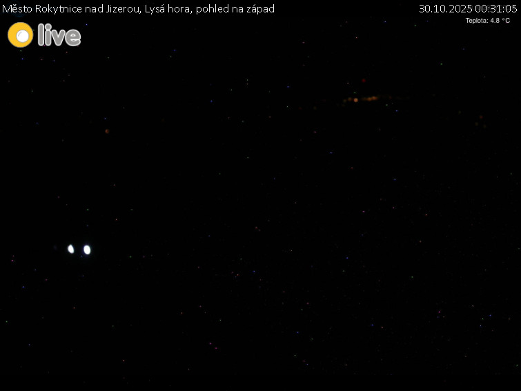 Město Rokytnice nad Jizerou - Lysá hora, pohled na západ - 30.10.2025 v 00:31 Město Rokytnice nad Jizerou - Lysá hora, pohled na západ - 30.10.2025 v 00:31