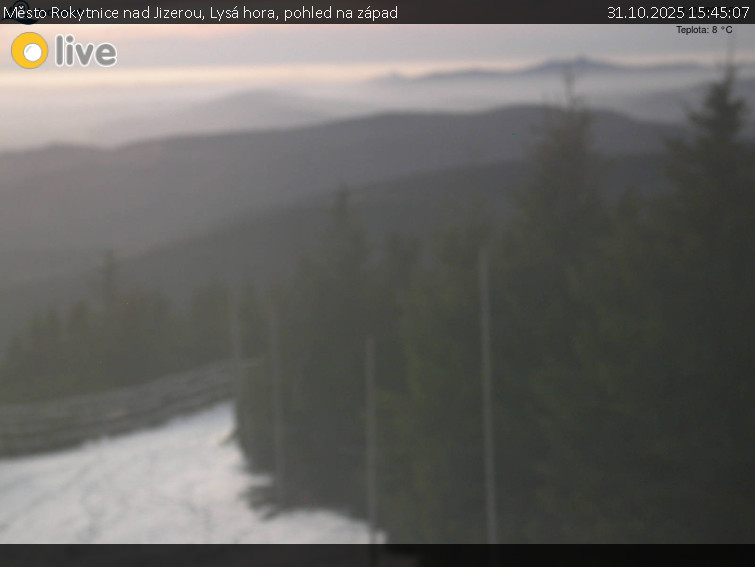 Město Rokytnice nad Jizerou - Lysá hora, pohled na západ - 31.10.2025 v 15:45 Město Rokytnice nad Jizerou - Lysá hora, pohled na západ - 31.10.2025 v 15:45