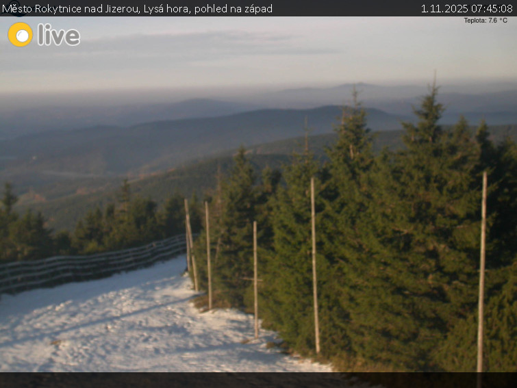 Město Rokytnice nad Jizerou - Lysá hora, pohled na západ - 1.11.2025 v 07:45 Město Rokytnice nad Jizerou - Lysá hora, pohled na západ - 1.11.2025 v 07:45