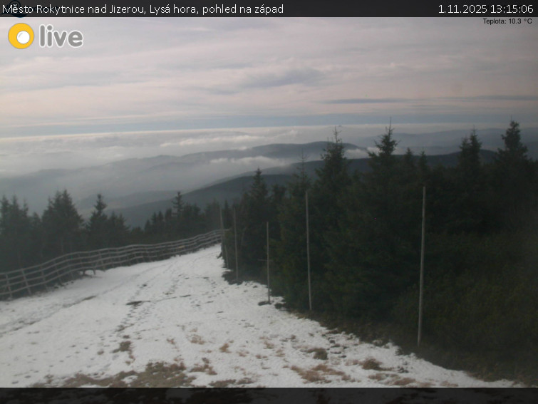 Město Rokytnice nad Jizerou - Lysá hora, pohled na západ - 1.11.2025 v 13:15 Město Rokytnice nad Jizerou - Lysá hora, pohled na západ - 1.11.2025 v 13:15