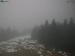 Město Rokytnice nad Jizerou - Lysá hora, pohled na západ - 2.11.2025 v 08:15 Město Rokytnice nad Jizerou - Lysá hora, pohled na západ - 2.11.2025 v 08:15