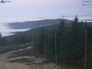 Město Rokytnice nad Jizerou - Lysá hora, pohled na západ - 13.11.2025 v 07:15 Město Rokytnice nad Jizerou - Lysá hora, pohled na západ - 13.11.2025 v 07:15