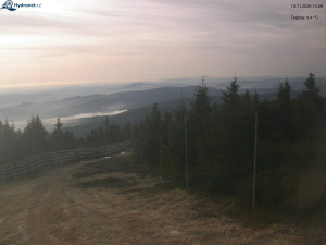 Město Rokytnice nad Jizerou - Lysá hora, pohled na západ - 13.11.2025 v 14:31 Město Rokytnice nad Jizerou - Lysá hora, pohled na západ - 13.11.2025 v 14:31