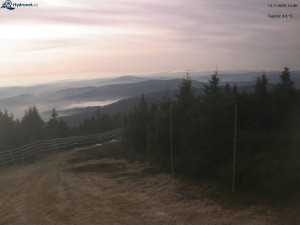 Město Rokytnice nad Jizerou - Lysá hora, pohled na západ - 13.11.2025 v 14:45 Město Rokytnice nad Jizerou - Lysá hora, pohled na západ - 13.11.2025 v 14:45
