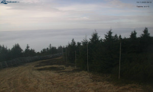 Město Rokytnice nad Jizerou - Lysá hora, pohled na západ - 16.11.2025 v 09:15 Město Rokytnice nad Jizerou - Lysá hora, pohled na západ - 16.11.2025 v 09:15