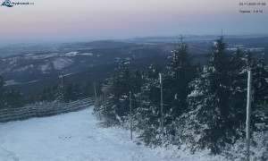 Město Rokytnice nad Jizerou - Lysá hora, pohled na západ - 23.11.2025 v 07:31 Město Rokytnice nad Jizerou - Lysá hora, pohled na západ - 23.11.2025 v 07:31