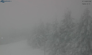 Město Rokytnice nad Jizerou - Lysá hora, pohled na západ - 27.11.2025 v 16:03 Město Rokytnice nad Jizerou - Lysá hora, pohled na západ - 27.11.2025 v 16:03