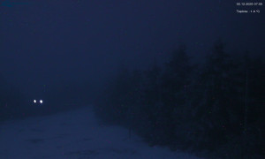 Město Rokytnice nad Jizerou - Lysá hora, pohled na západ - 2.12.2025 v 07:03 Město Rokytnice nad Jizerou - Lysá hora, pohled na západ - 2.12.2025 v 07:03