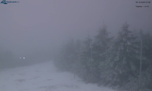 Město Rokytnice nad Jizerou - Lysá hora, pohled na západ - 2.12.2025 v 07:31 Město Rokytnice nad Jizerou - Lysá hora, pohled na západ - 2.12.2025 v 07:31