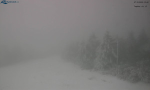 Město Rokytnice nad Jizerou - Lysá hora, pohled na západ - 7.12.2025 v 10:45 Město Rokytnice nad Jizerou - Lysá hora, pohled na západ - 7.12.2025 v 10:45