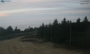 Město Rokytnice nad Jizerou - Lysá hora, pohled na západ - 17.12.2025 v 08:15 Město Rokytnice nad Jizerou - Lysá hora, pohled na západ - 17.12.2025 v 08:15