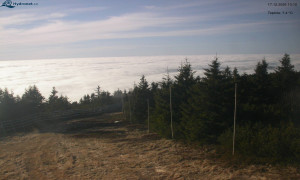 Město Rokytnice nad Jizerou - Lysá hora, pohled na západ - 17.12.2025 v 13:15 Město Rokytnice nad Jizerou - Lysá hora, pohled na západ - 17.12.2025 v 13:15
