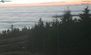 Město Rokytnice nad Jizerou - Lysá hora, pohled na západ - 17.12.2025 v 16:03 Město Rokytnice nad Jizerou - Lysá hora, pohled na západ - 17.12.2025 v 16:03