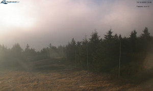 Město Rokytnice nad Jizerou - Lysá hora, pohled na západ - 18.12.2025 v 14:45 Město Rokytnice nad Jizerou - Lysá hora, pohled na západ - 18.12.2025 v 14:45