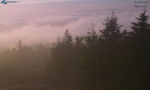 Město Rokytnice nad Jizerou - Lysá hora, pohled na západ - 18.12.2025 v 15:45 Město Rokytnice nad Jizerou - Lysá hora, pohled na západ - 18.12.2025 v 15:45
