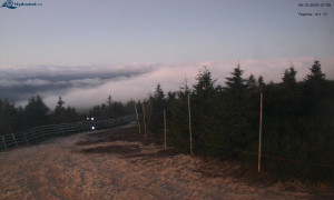 Město Rokytnice nad Jizerou - Lysá hora, pohled na západ - 29.12.2025 v 07:31 Město Rokytnice nad Jizerou - Lysá hora, pohled na západ - 29.12.2025 v 07:31