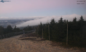 Město Rokytnice nad Jizerou - Lysá hora, pohled na západ - 29.12.2025 v 07:45 Město Rokytnice nad Jizerou - Lysá hora, pohled na západ - 29.12.2025 v 07:45