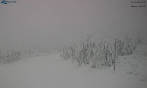 Město Rokytnice nad Jizerou - Lysá hora, pohled na západ - 7.1.2026 v 14:45 Město Rokytnice nad Jizerou - Lysá hora, pohled na západ - 7.1.2026 v 14:45