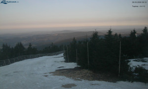 Město Rokytnice nad Jizerou - Lysá hora, pohled na západ - 28.3.2026 v 06:15 Město Rokytnice nad Jizerou - Lysá hora, pohled na západ - 28.3.2026 v 06:15