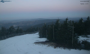 Město Rokytnice nad Jizerou - Lysá hora, pohled na západ - 2.4.2026 v 06:31 Město Rokytnice nad Jizerou - Lysá hora, pohled na západ - 2.4.2026 v 06:31