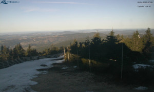 Město Rokytnice nad Jizerou - Lysá hora, pohled na západ - 8.4.2026 v 07:31 Město Rokytnice nad Jizerou - Lysá hora, pohled na západ - 8.4.2026 v 07:31