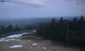 Město Rokytnice nad Jizerou - Lysá hora, pohled na západ - 23.4.2026 v 05:31 Město Rokytnice nad Jizerou - Lysá hora, pohled na západ - 23.4.2026 v 05:31