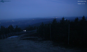 Město Rokytnice nad Jizerou - Lysá hora, pohled na západ - 28.4.2026 v 05:01 Město Rokytnice nad Jizerou - Lysá hora, pohled na západ - 28.4.2026 v 05:01