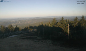 Město Rokytnice nad Jizerou - Lysá hora, pohled na západ - 30.4.2026 v 06:45 Město Rokytnice nad Jizerou - Lysá hora, pohled na západ - 30.4.2026 v 06:45