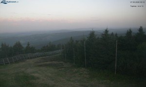 Město Rokytnice nad Jizerou - Lysá hora, pohled na západ - 27.5.2026 v 05:15 Město Rokytnice nad Jizerou - Lysá hora, pohled na západ - 27.5.2026 v 05:15