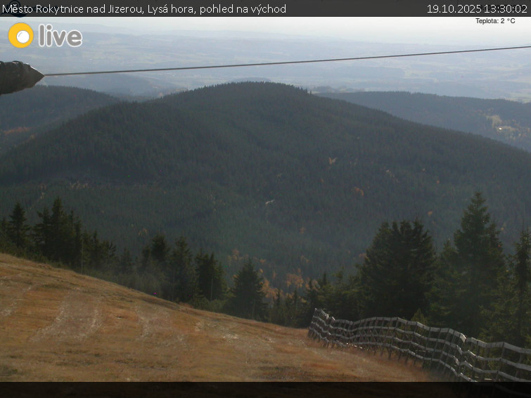 Město Rokytnice nad Jizerou - Lysá hora, pohled na východ - 19.10.2025 v 13:30 Město Rokytnice nad Jizerou - Lysá hora, pohled na východ - 19.10.2025 v 13:30