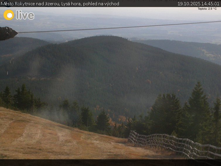 Město Rokytnice nad Jizerou - Lysá hora, pohled na východ - 19.10.2025 v 14:45 Město Rokytnice nad Jizerou - Lysá hora, pohled na východ - 19.10.2025 v 14:45