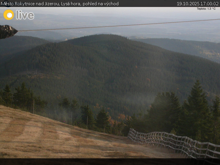 Město Rokytnice nad Jizerou - Lysá hora, pohled na východ - 19.10.2025 v 17:00 Město Rokytnice nad Jizerou - Lysá hora, pohled na východ - 19.10.2025 v 17:00