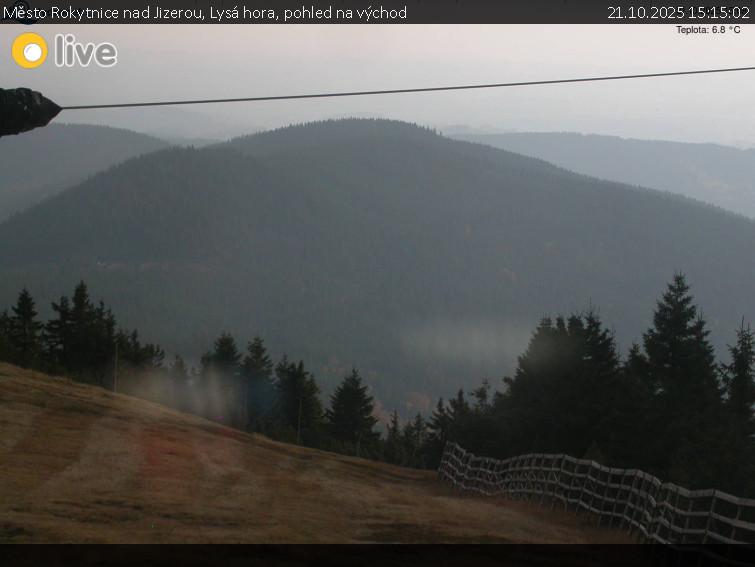Město Rokytnice nad Jizerou - Lysá hora, pohled na východ - 21.10.2025 v 15:15 Město Rokytnice nad Jizerou - Lysá hora, pohled na východ - 21.10.2025 v 15:15