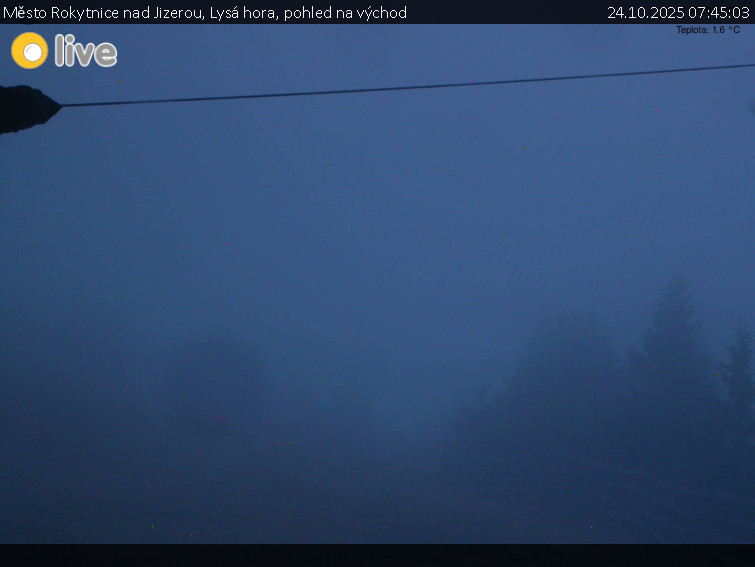 Město Rokytnice nad Jizerou - Lysá hora, pohled na východ - 24.10.2025 v 07:45 Město Rokytnice nad Jizerou - Lysá hora, pohled na východ - 24.10.2025 v 07:45