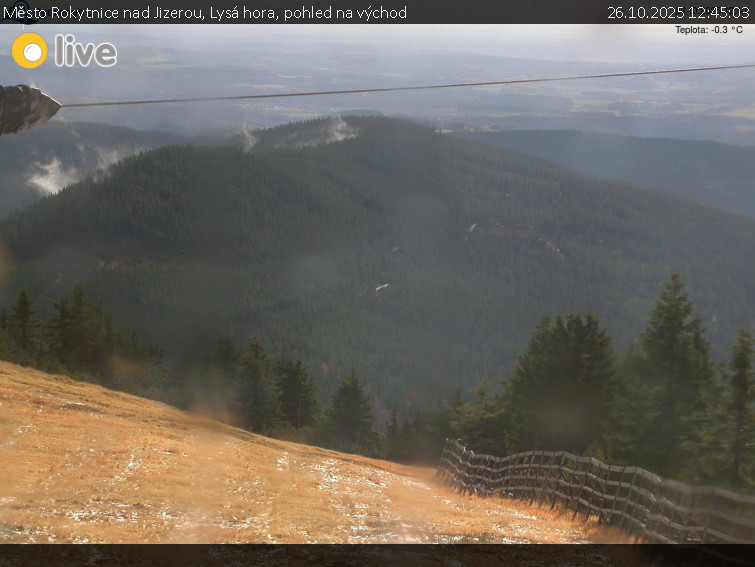 Město Rokytnice nad Jizerou - Lysá hora, pohled na východ - 26.10.2025 v 12:45 Město Rokytnice nad Jizerou - Lysá hora, pohled na východ - 26.10.2025 v 12:45