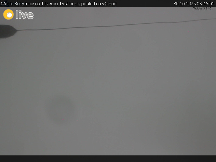 Město Rokytnice nad Jizerou - Lysá hora, pohled na východ - 30.10.2025 v 08:45 Město Rokytnice nad Jizerou - Lysá hora, pohled na východ - 30.10.2025 v 08:45