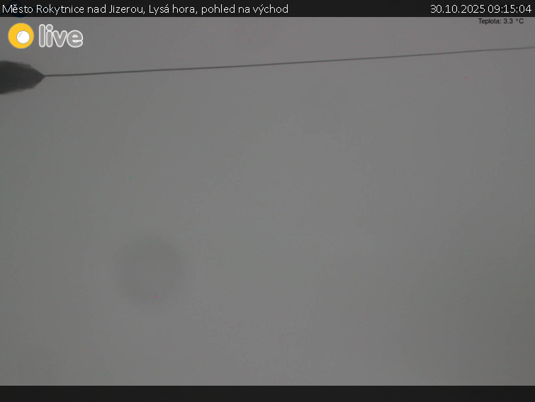 Město Rokytnice nad Jizerou - Lysá hora, pohled na východ - 30.10.2025 v 09:15 Město Rokytnice nad Jizerou - Lysá hora, pohled na východ - 30.10.2025 v 09:15
