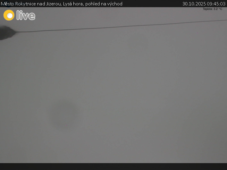 Město Rokytnice nad Jizerou - Lysá hora, pohled na východ - 30.10.2025 v 09:45 Město Rokytnice nad Jizerou - Lysá hora, pohled na východ - 30.10.2025 v 09:45