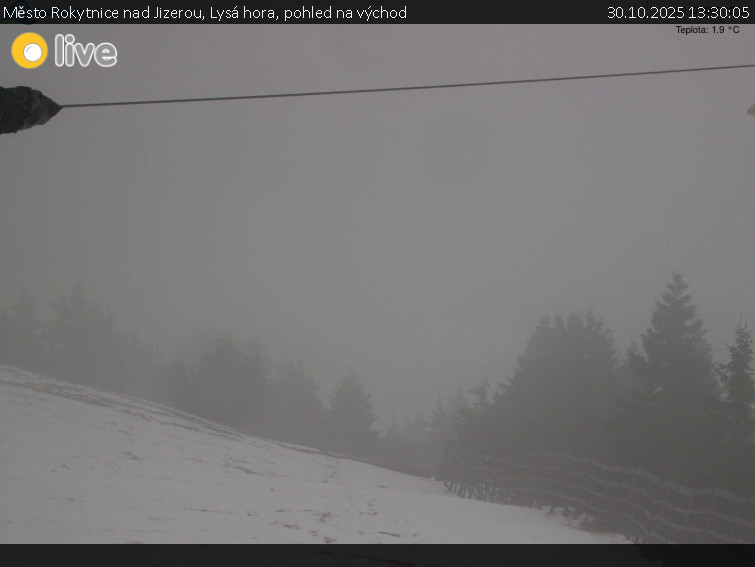 Město Rokytnice nad Jizerou - Lysá hora, pohled na východ - 30.10.2025 v 13:30 Město Rokytnice nad Jizerou - Lysá hora, pohled na východ - 30.10.2025 v 13:30