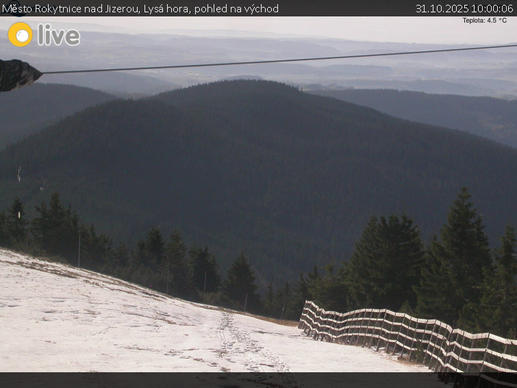 Město Rokytnice nad Jizerou - Lysá hora, pohled na východ - 31.10.2025 v 10:00 Město Rokytnice nad Jizerou - Lysá hora, pohled na východ - 31.10.2025 v 10:00