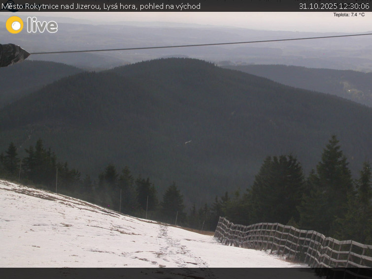 Město Rokytnice nad Jizerou - Lysá hora, pohled na východ - 31.10.2025 v 12:30 Město Rokytnice nad Jizerou - Lysá hora, pohled na východ - 31.10.2025 v 12:30