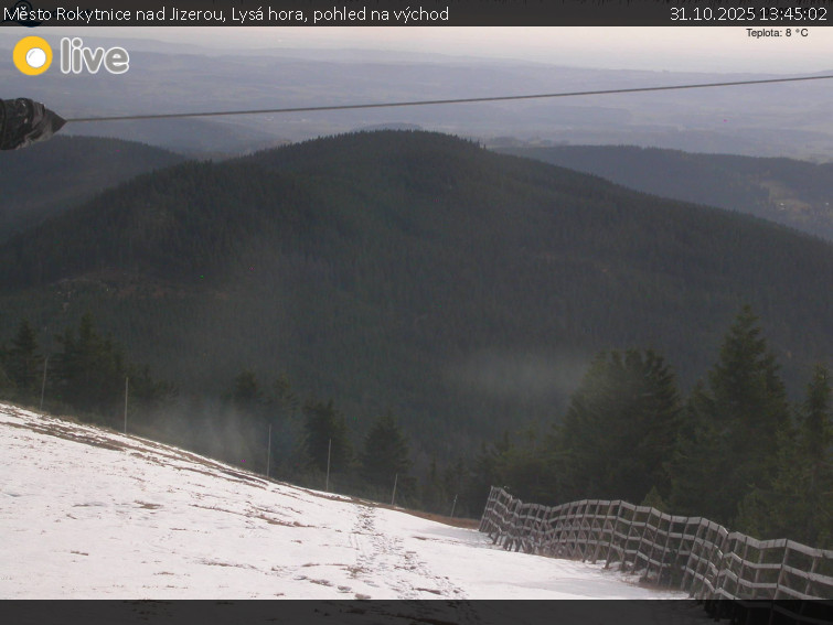 Město Rokytnice nad Jizerou - Lysá hora, pohled na východ - 31.10.2025 v 13:45 Město Rokytnice nad Jizerou - Lysá hora, pohled na východ - 31.10.2025 v 13:45
