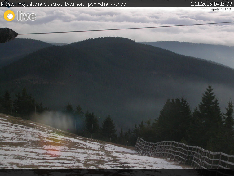 Město Rokytnice nad Jizerou - Lysá hora, pohled na východ - 1.11.2025 v 14:15 Město Rokytnice nad Jizerou - Lysá hora, pohled na východ - 1.11.2025 v 14:15